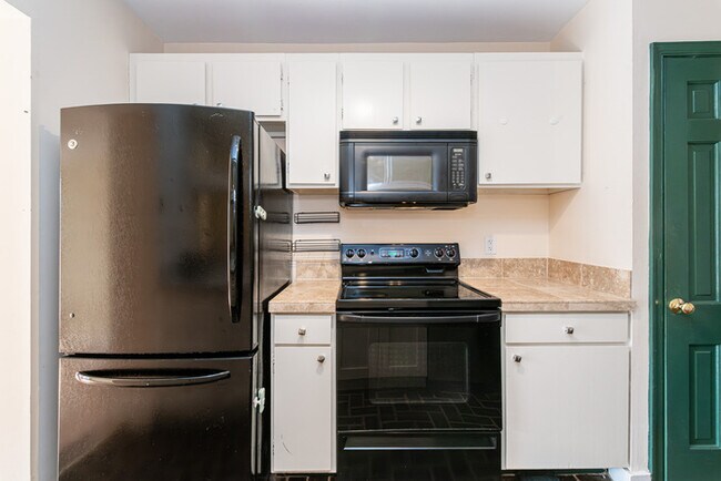 Photo - 3 Bedroom with Fenced in rear yard