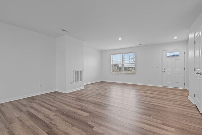 Photo - Small Dog Friendly Charming 4-Bedroom Home in Angier, NC