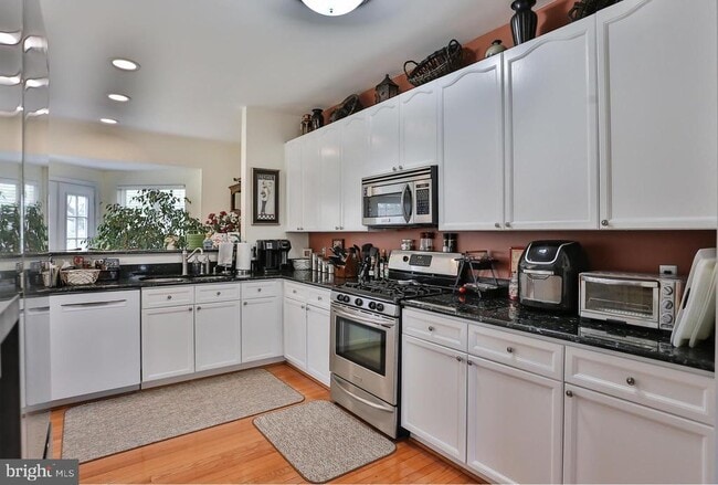 Photo - 5111 Lands End Ct