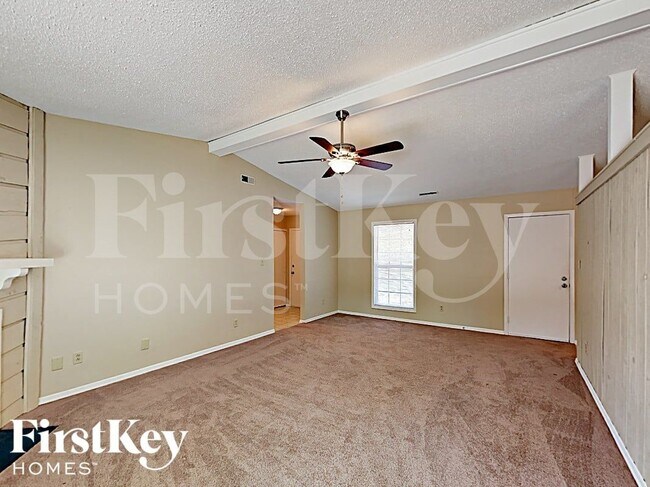 Photo - 6417 Pineburr Ct