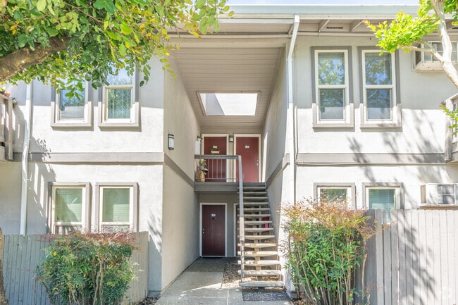 Entry - 2BR, 1BA Unit A