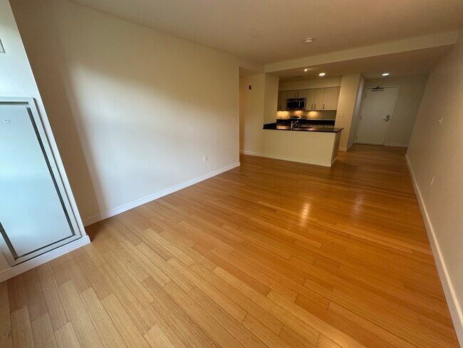 Photo - 108 E Brookline St