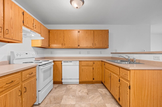 Photo - Gateway Estates Apartments