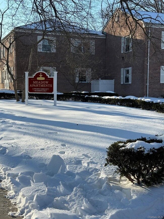 Building Photo - 110-55 64th Rd Unit 25