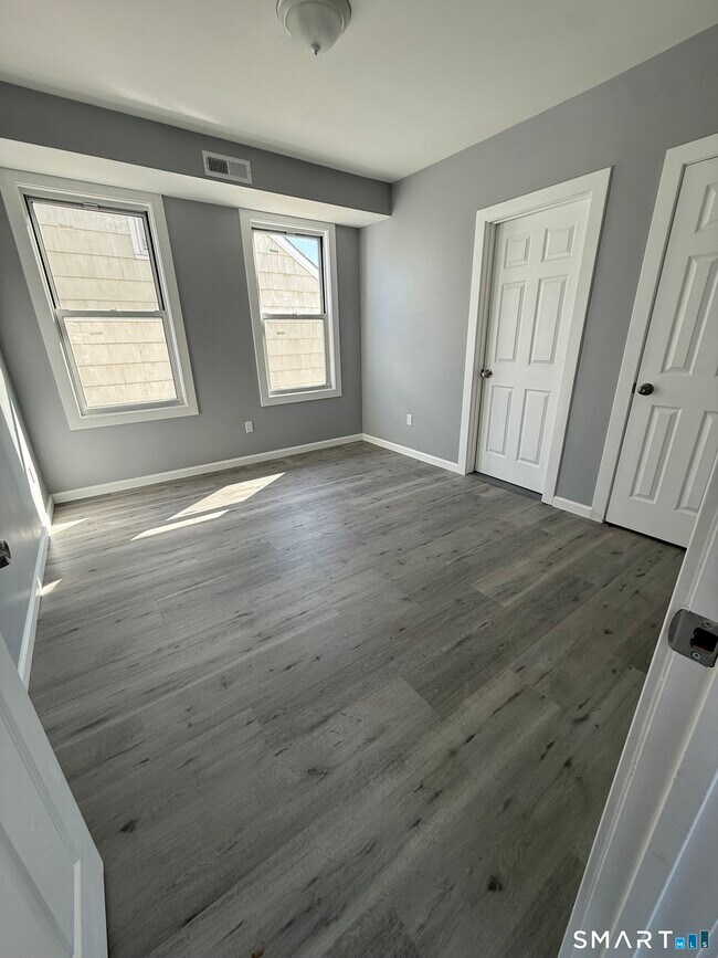 Photo - 1637 South Ave