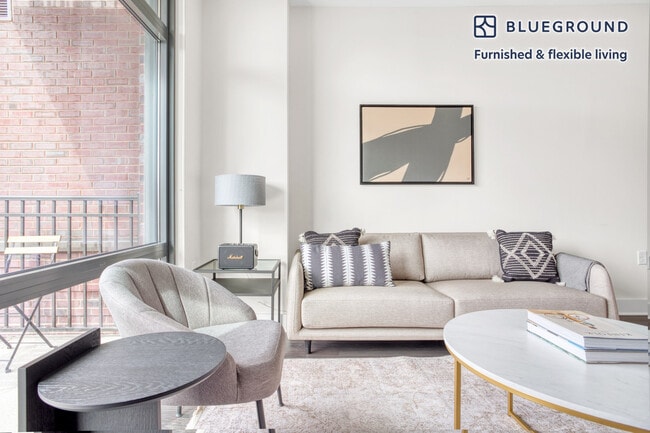 Photo - 4901 Montgomery Ln Unidad FL2-ID469