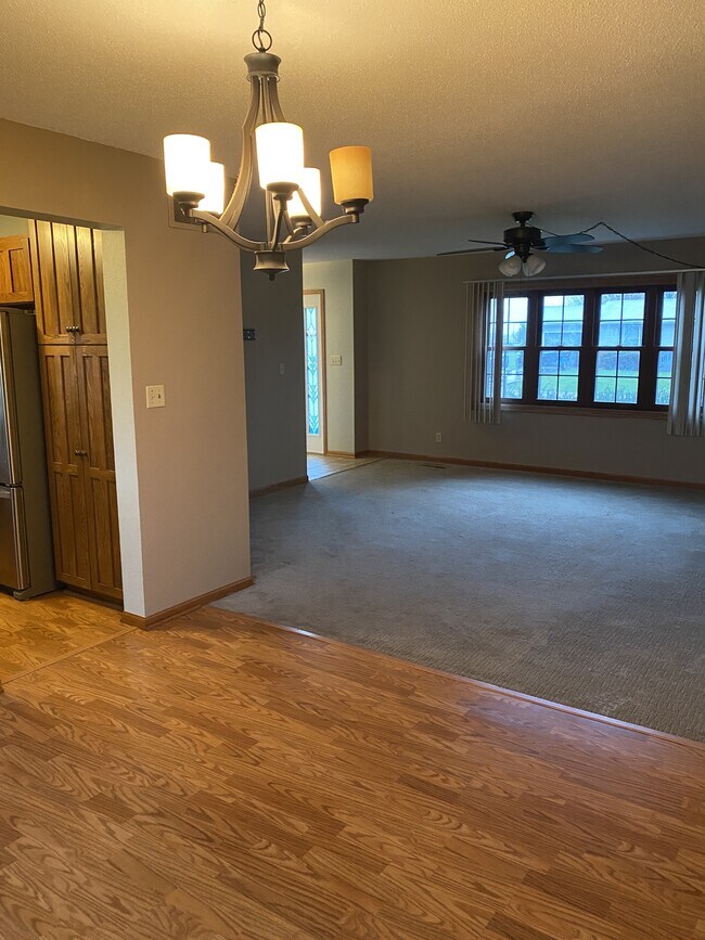 Photo - 702 E Ohio St