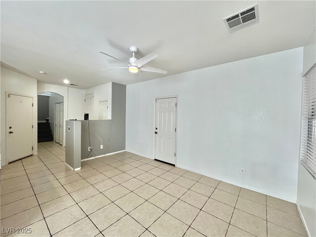 Photo - 8074 Kings Ransom St