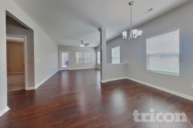 1064 Bitting Hall Cir