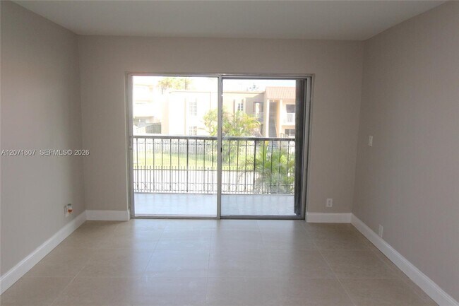 Photo - 8005 Lake Dr Unit 212