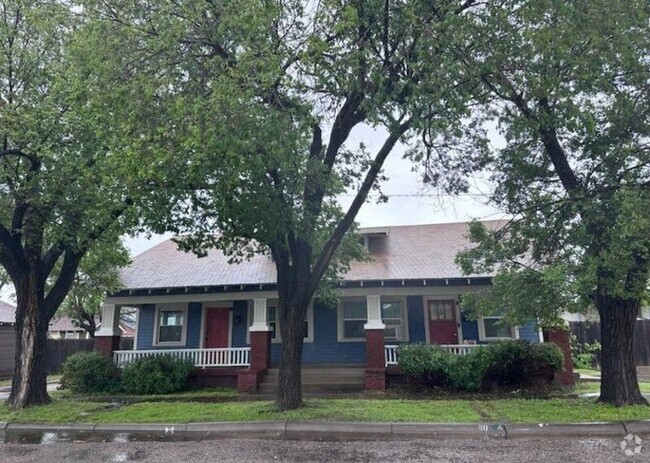 Building Photo - 110 SE 22nd Ave Unit 2 Rental