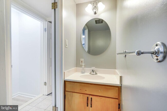 Photo - 9302 Humphries Dr