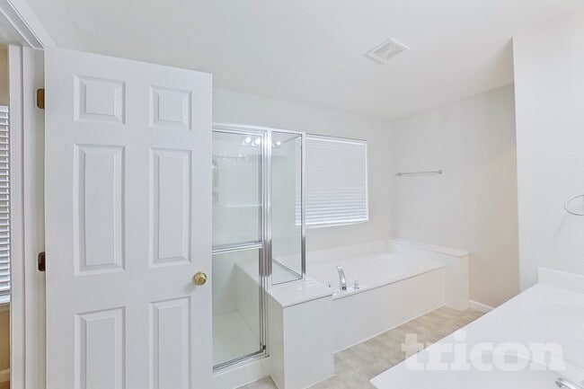 Photo - 322 Burning Brook Dr