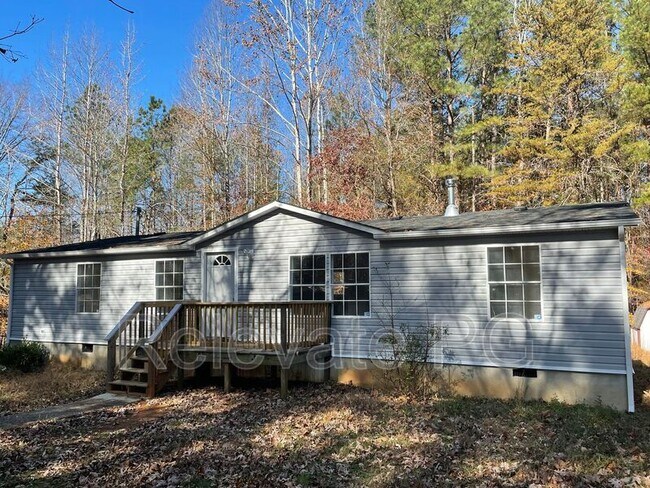 Photo - 855 Mountain Hall Rd