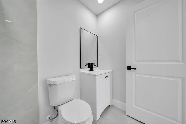 Photo - 4604 Queen Ave N