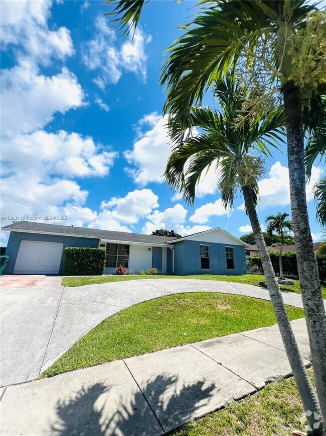 Building Photo - 13065 SW 263rd Terrace Rental