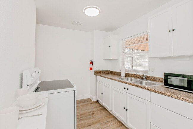 Photo - 5196 Lescot Ln