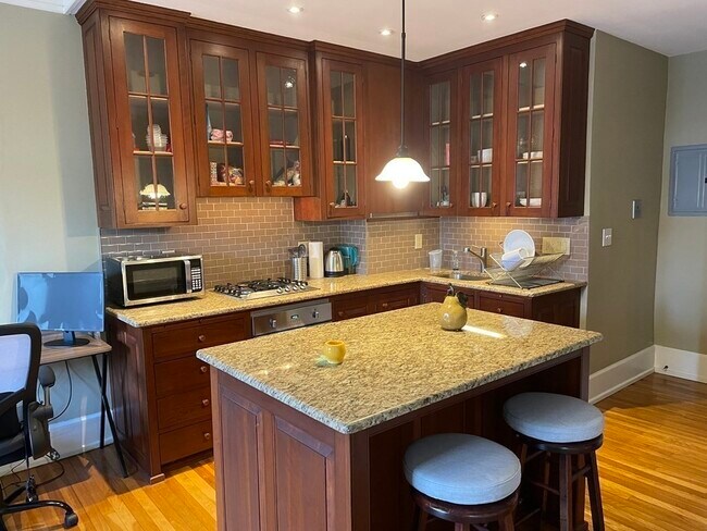 Photo - 400 Marlborough St Unidad #9