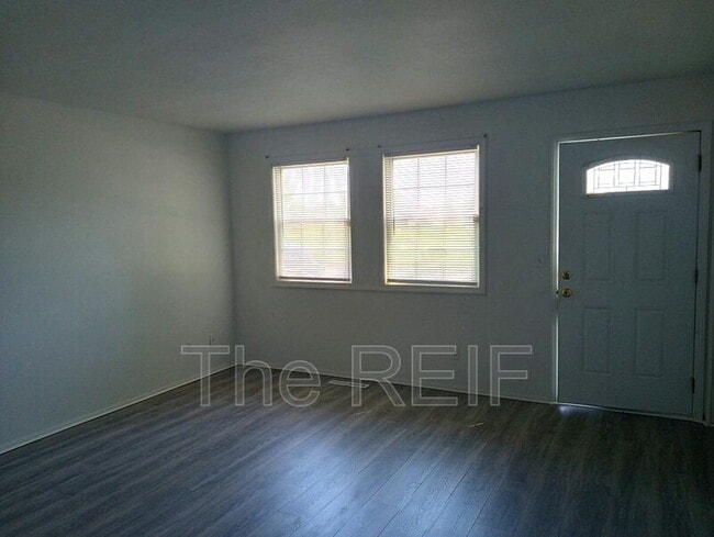 Photo - 3133 Glenwood Ave