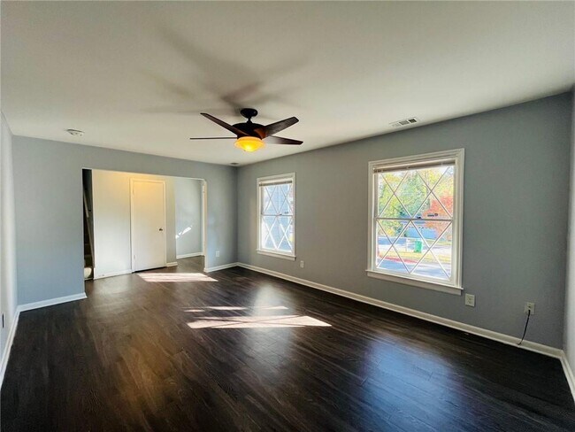 Photo - 4016 Elmscourt Dr