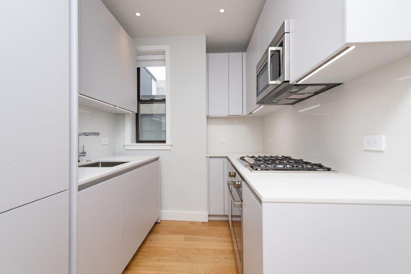 Photo - Renovated. Now with 'metal-object' in living...