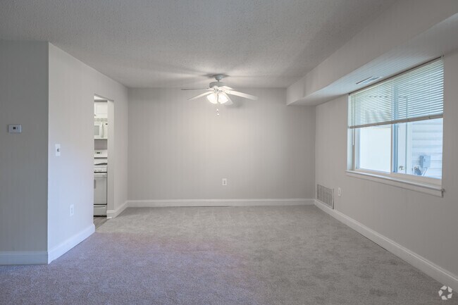2BR, 1BA - 1,126SF - The Mt. Washington - Dining Room