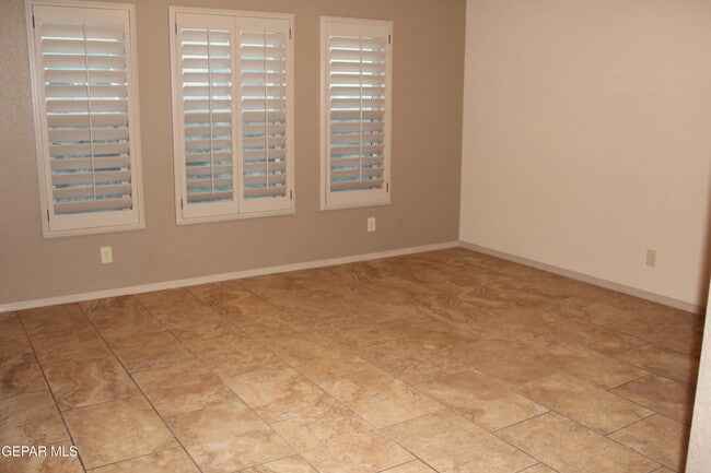 Photo - 3121 Tunnel Point Way