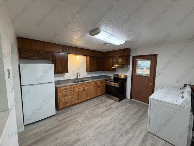 Photo - Newly Renovated 2 bedroom 1 bathroom