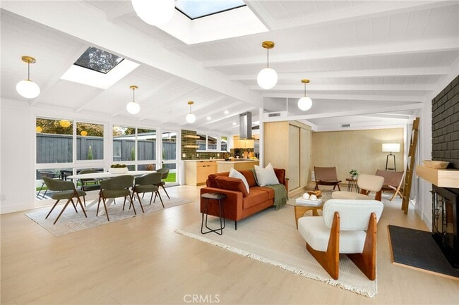 Building Photo - 3103 Shipway Ave