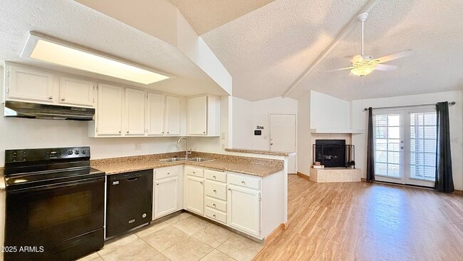 Photo - 16402 N 31st St Unit 236