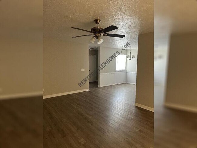 Photo - 4413 NW 12th St