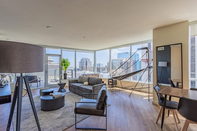 Photo - 44 W Monroe St Unit ID1263195P