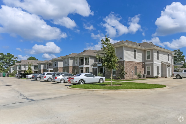 Building Photo - Evergreen at River Oaks Rental