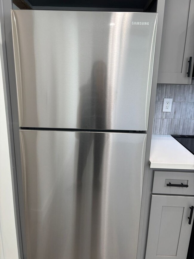 Photo - 1219-1223 S Lake St Unit 1223