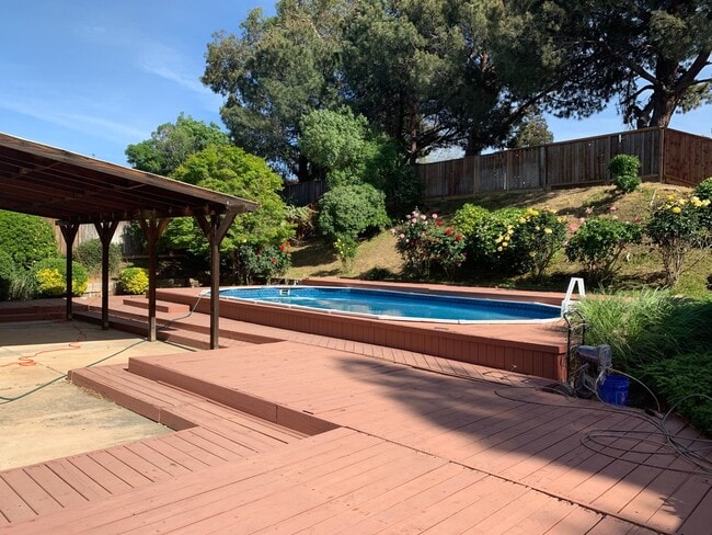 Photo - 2700 Bluebell Cir