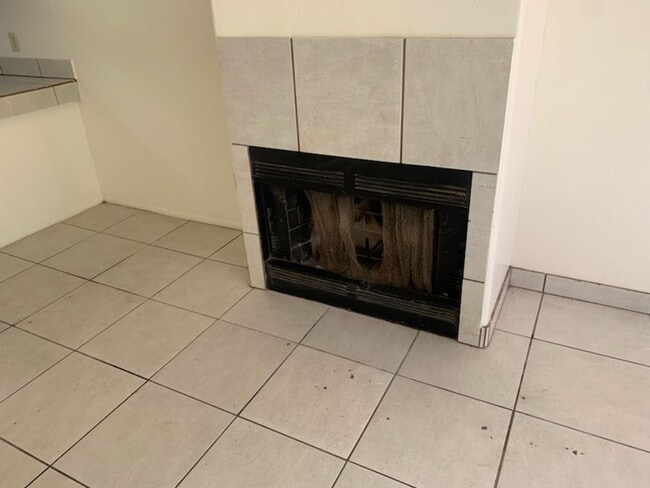 Photo - 379 E Thoroughbred St