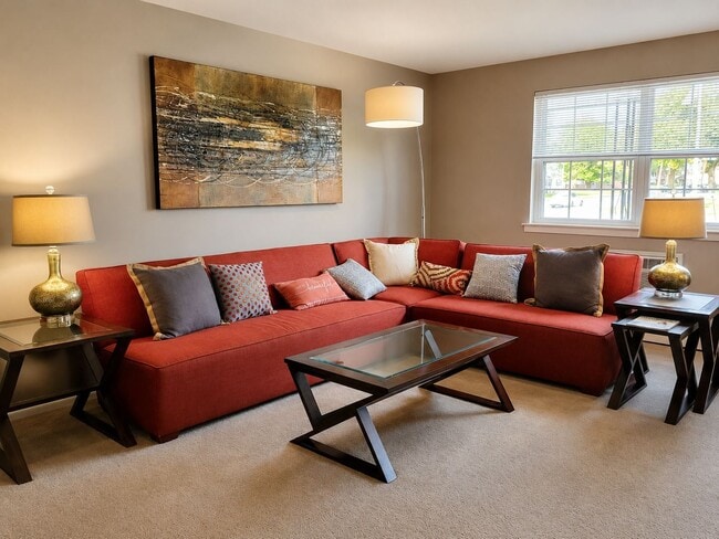 Camp Hill Plaza Apartment Homes