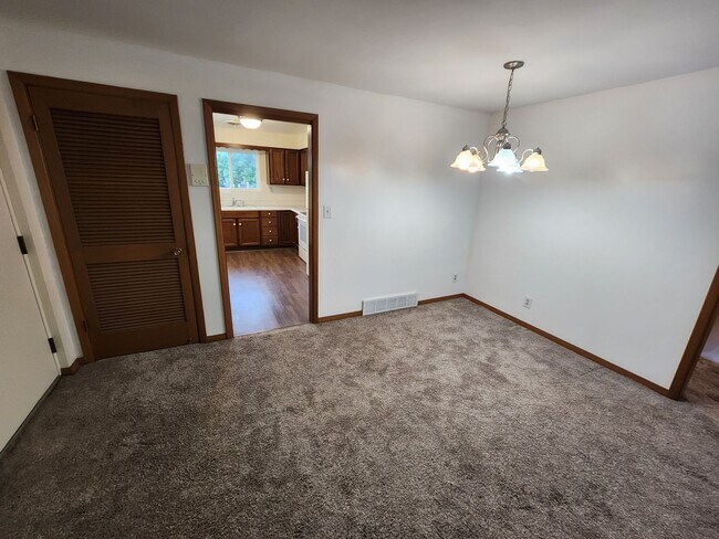 3618 37th Ave Unit 3