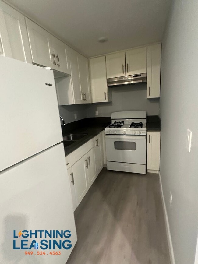 5863 1/2 S West Blvd-5863 1/2D - 5863 1/2 S West Blvd-5863 1/2D Condo Unit 5863 1/2D