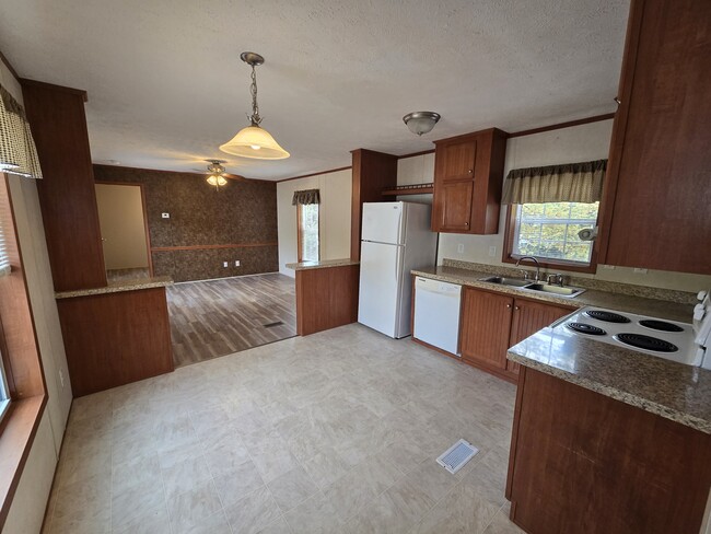 Building Photo - 3783 NY-32 Rental