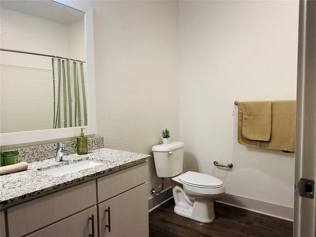 6400 Narcoossee Rd Unit 113