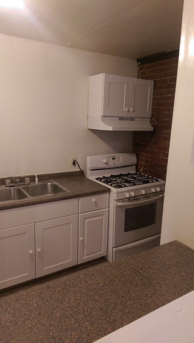 Photo - 2102 Chippewa St Unit 1