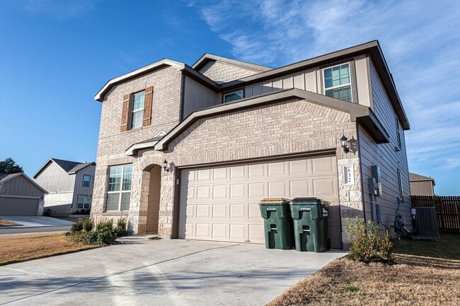 Photo - 632 Reinhardt Blvd