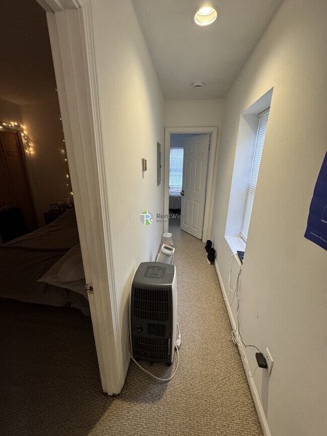 Photo - 24 St Cyprians Pl Unit 2R