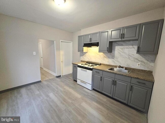 Photo - 5109 N Fairhill St