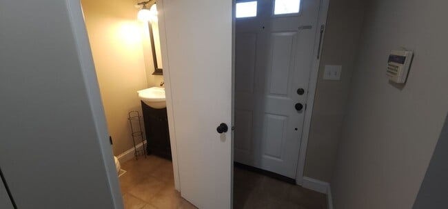 Photo - 7886 Marioak Dr