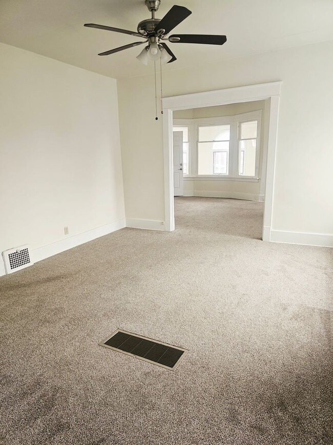Photo - 731-733 Lincoln Ave. Unit 2nd Floor