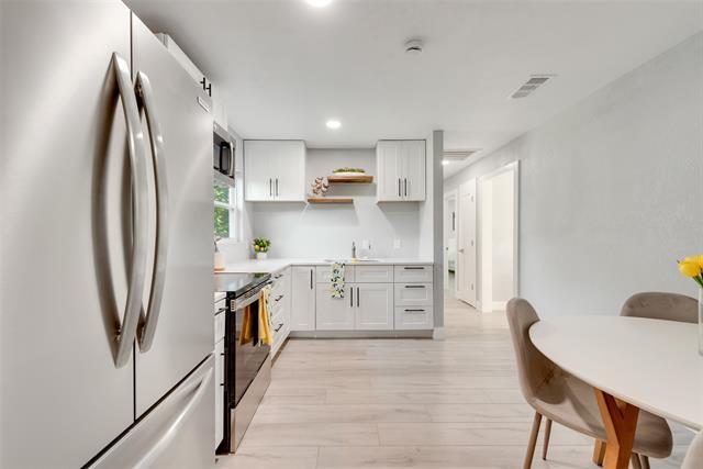 Photo - 228 Harrison Ln