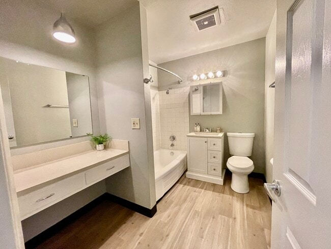 Photo - Ventura Apartments