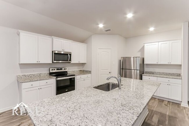 Photo - 2013 Hialeah Dr